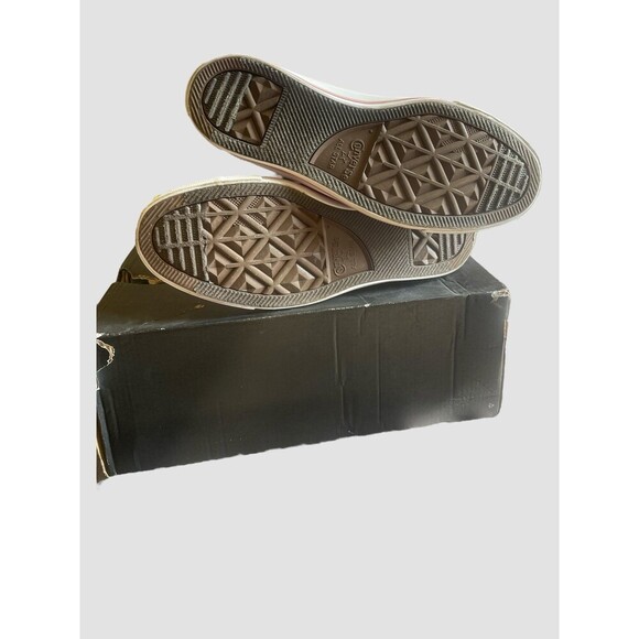 Converse Chuck Taylor All Star 3D Blooms Hummingbirds High Top Sneakers Kids 5.5 - Picture 8 of 8